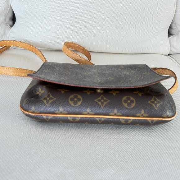 Louis Vuitton Musette Tango Monogram Long Strap Bag - Picture 3 of 16